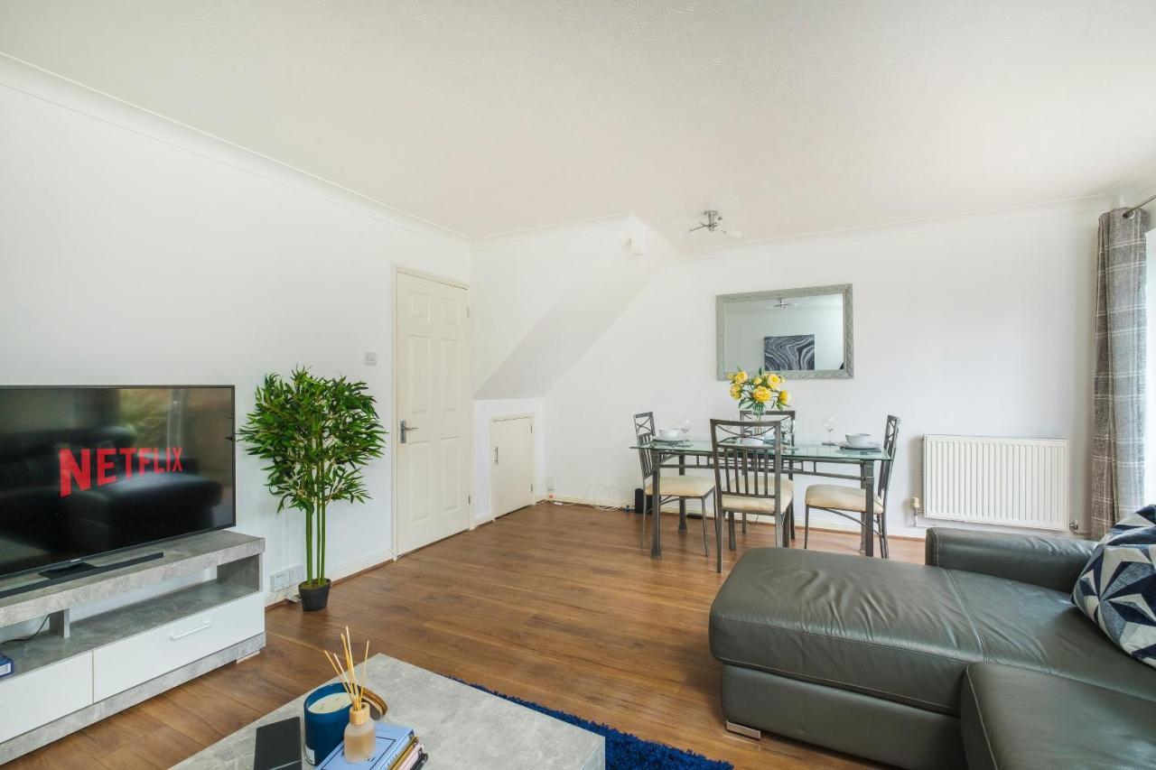 Beautiful 3 Bed House With Amazing Views In Dartford, Kent 아파트 외부 사진