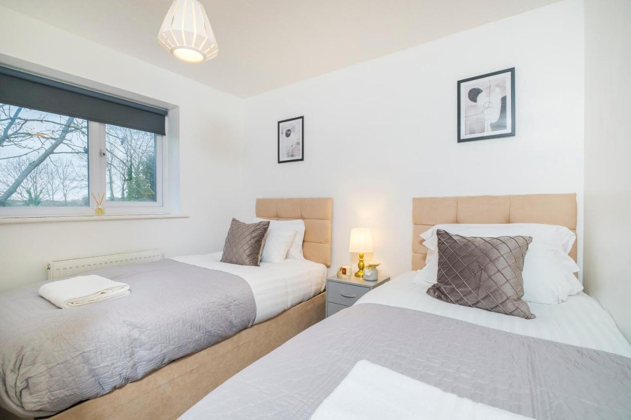 Beautiful 3 Bed House With Amazing Views In Dartford, Kent 아파트 외부 사진