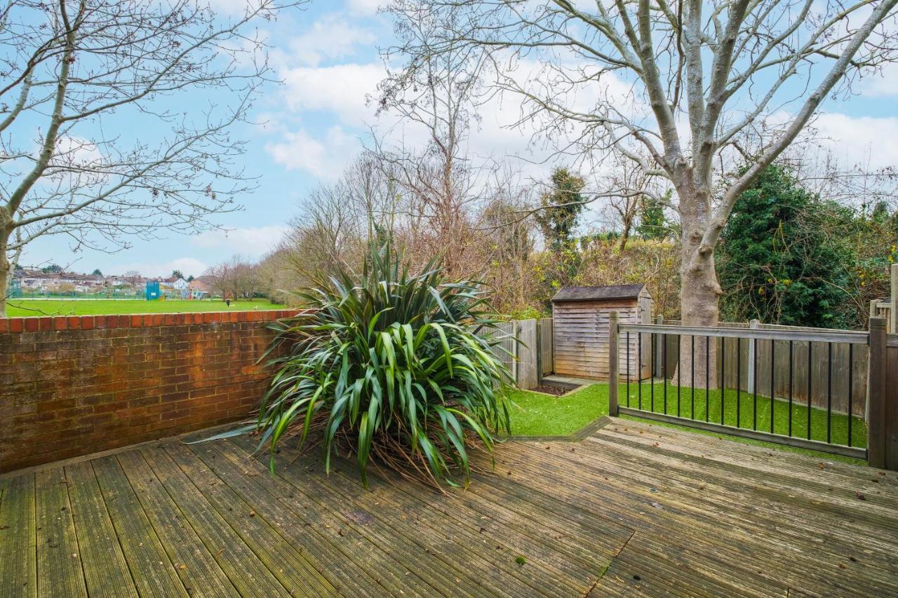 Beautiful 3 Bed House With Amazing Views In Dartford, Kent 아파트 외부 사진