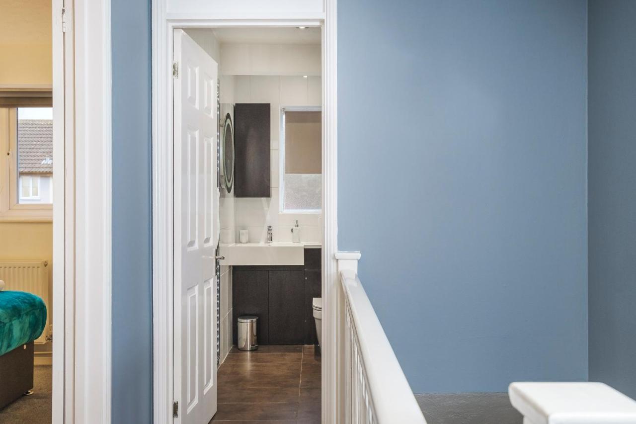 Beautiful 3 Bed House With Amazing Views In Dartford, Kent 아파트 외부 사진