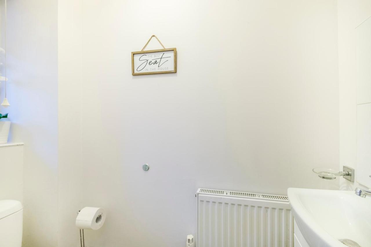 Beautiful 3 Bed House With Amazing Views In Dartford, Kent 아파트 외부 사진